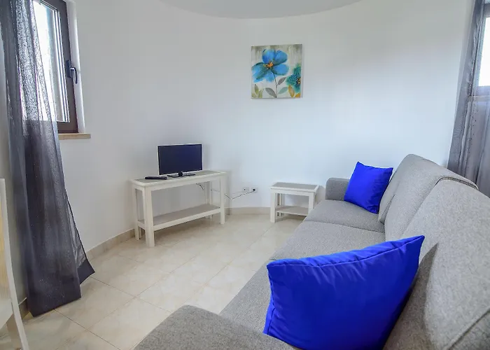 Vale De Carros By Umbral